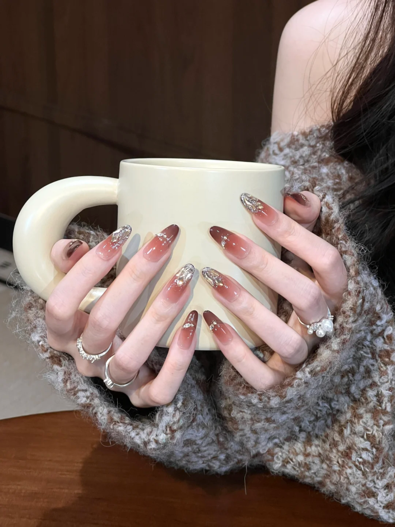 press on nail tips (artificial extensions)